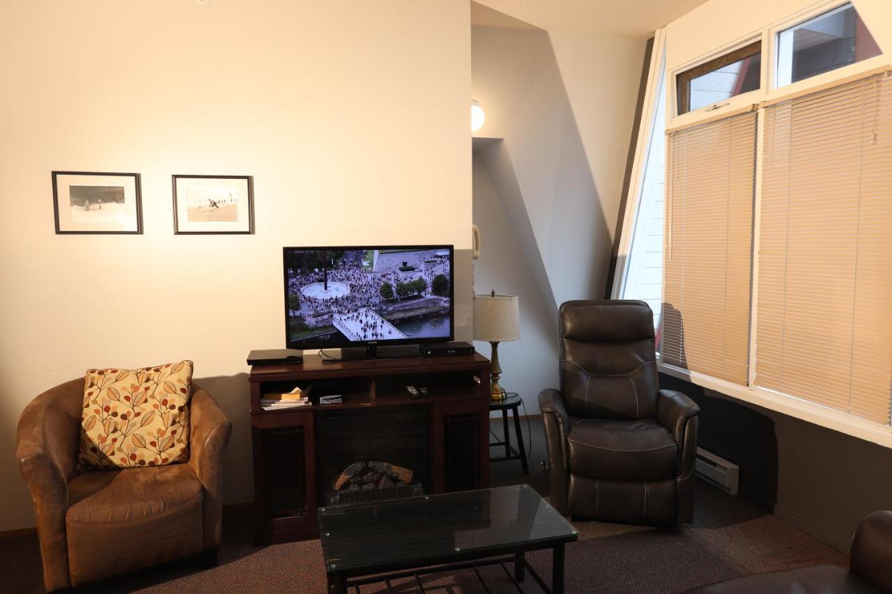 The Pinnacles Suites & Townhomes Silver Star Exteriér fotografie