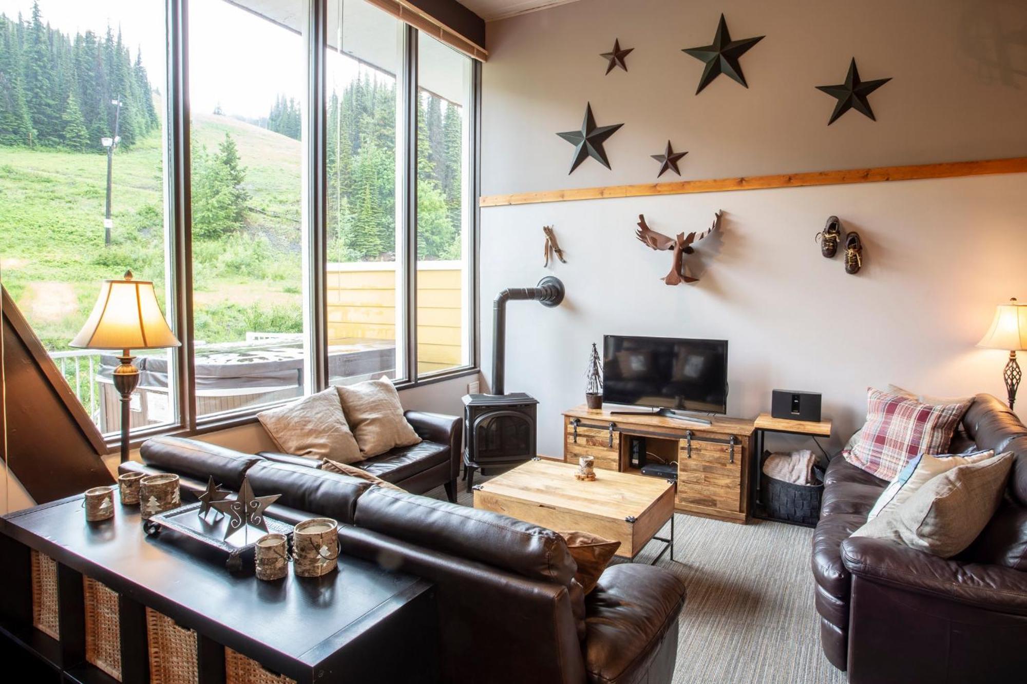 The Pinnacles Suites & Townhomes Silver Star Exteriér fotografie