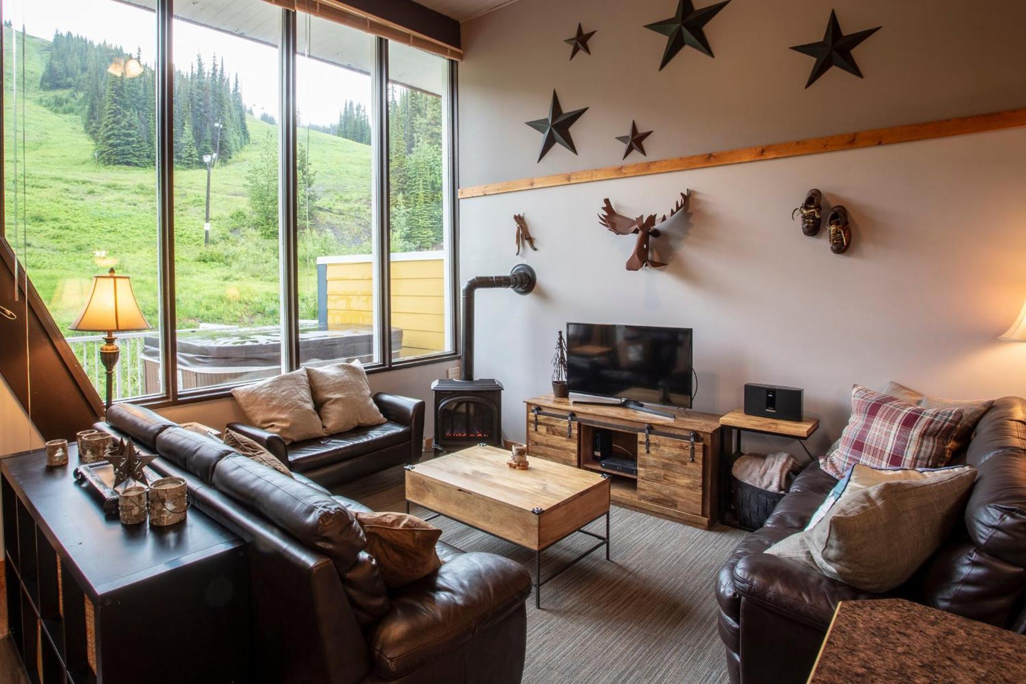 The Pinnacles Suites & Townhomes Silver Star Exteriér fotografie